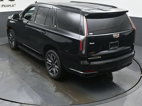Used 2024 Cadillac Escalade Sport AWD/4WD image 42