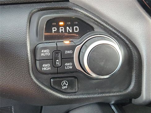 Used 2025 RAM 1500 Big Horn image 32