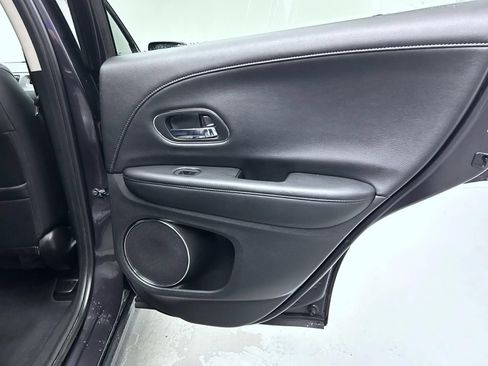 Used 2017 Honda HR-V EX-L image 17