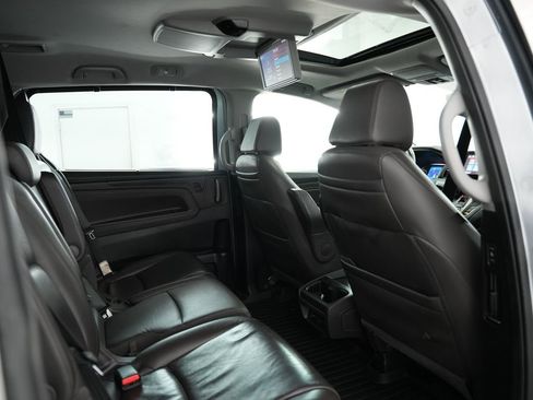 Used 2018 Honda Odyssey EX-L image 42