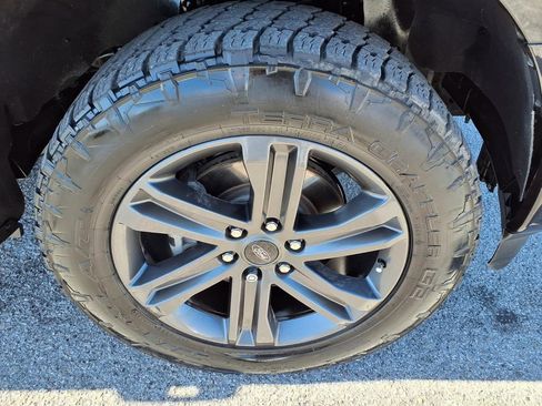 Used 2023 Ford F150 Lariat w/ Equipment Group 502A High image 9