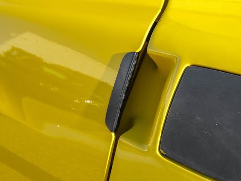 Used 2006 Chevrolet Corvette Coupe image 29