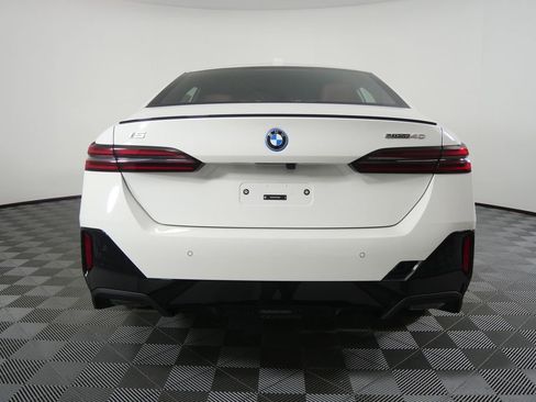 New 2026 BMW i5 eDrive40 w/ M Sport Package image 4