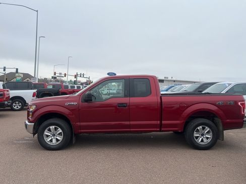 Used 2017 Ford F150 XLT image 6