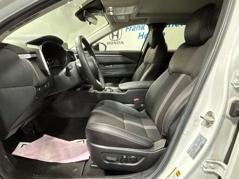 Used 2025 MAZDA CX-50 AWD 2.5 S w/ Premium Package image 11