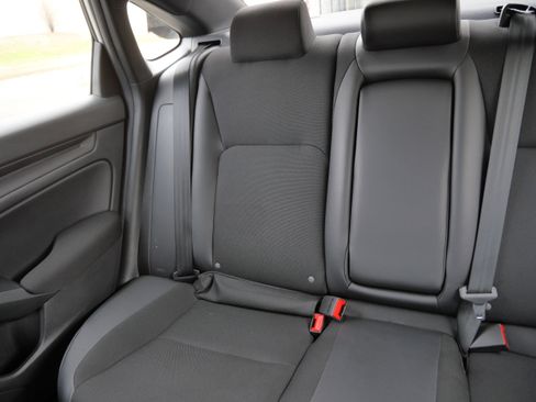 Used 2025 Honda Civic Sport image 12