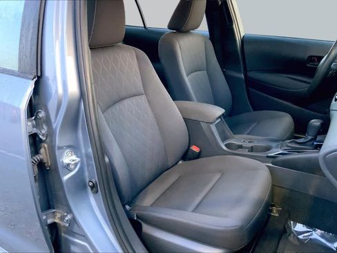 Used 2024 Toyota Corolla LE FWD image 9