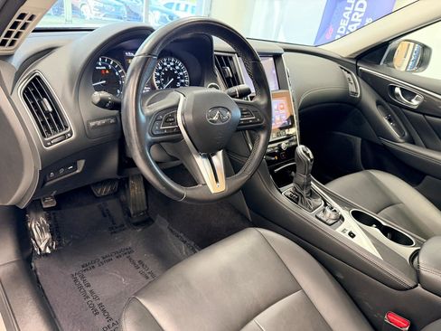 Used 2018 INFINITI Q50 Pure image 17