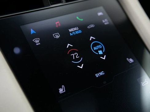 Certified 2023 Porsche Taycan 4 Cross Turismo image 22