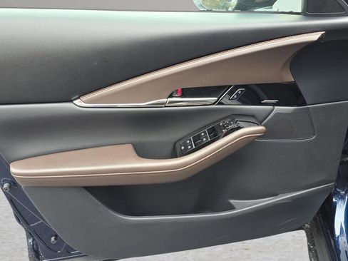 Certified 2025 MAZDA CX-30 2.5 Turbo w/ Premium Package image 9