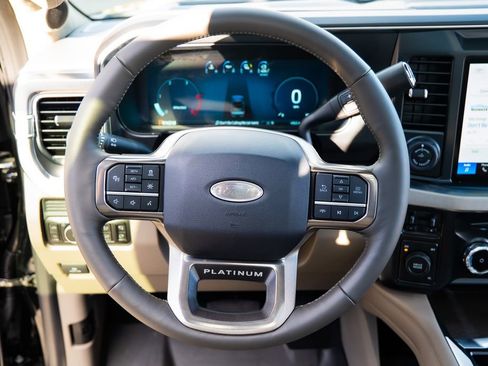 Used 2026 Ford F450 Platinum w/ Platinum Plus Package image 17