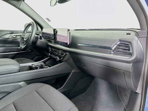 New 2025 Chevrolet Traverse LT w/ Driver Confidence Package image 30