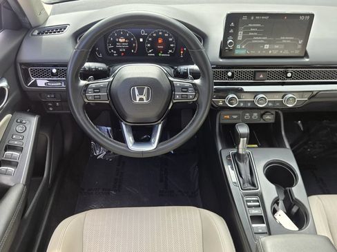 Used 2024 Honda Civic Touring image 14