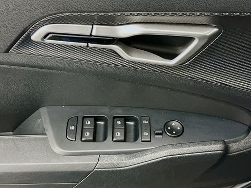 Used 2025 Kia Sportage LX image 15