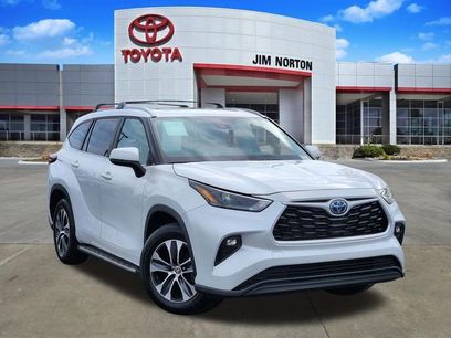Used 2024 Toyota Highlander XLE