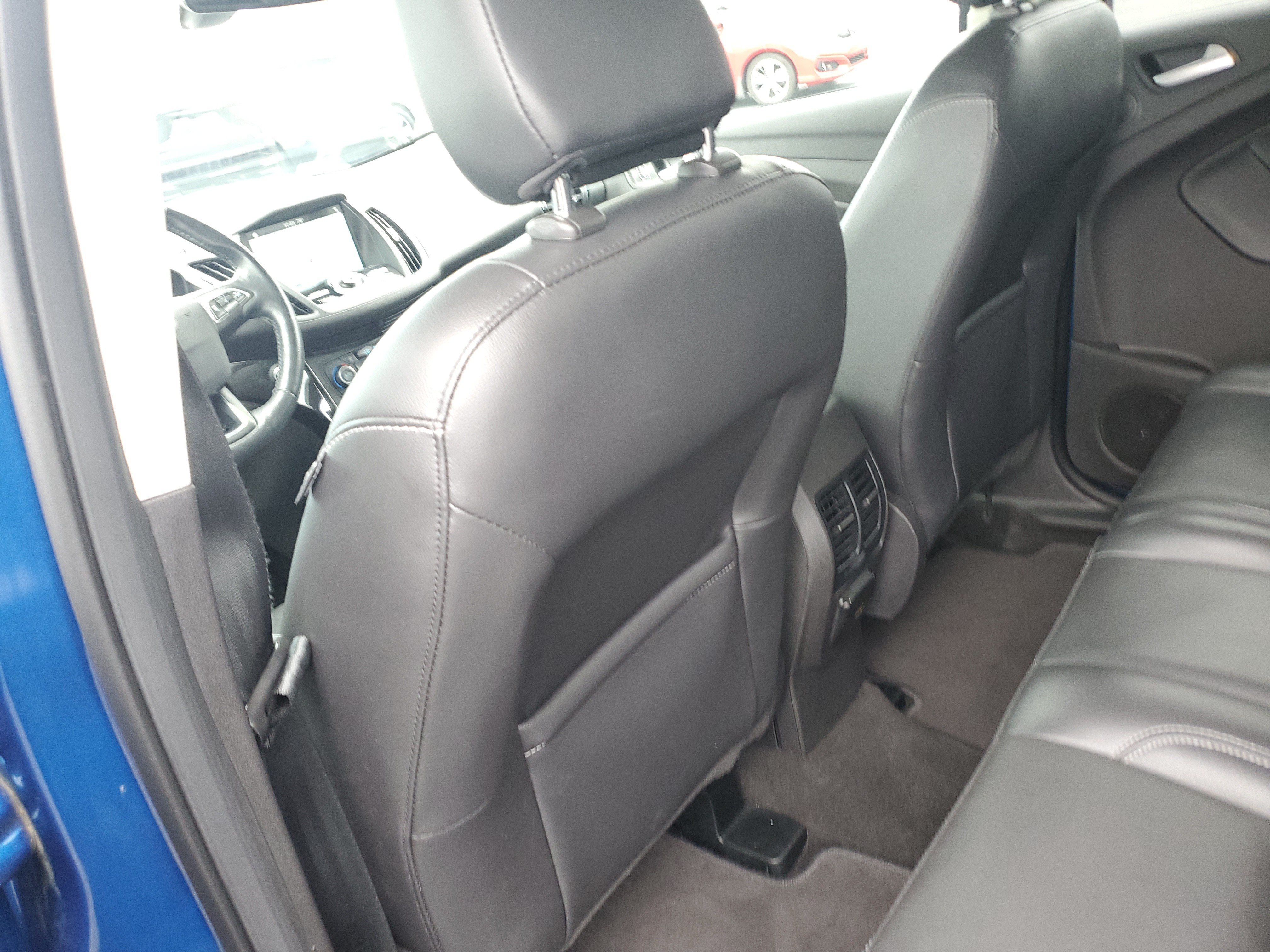 Used 2019 Ford Escape Titanium AWD/4WD image 14