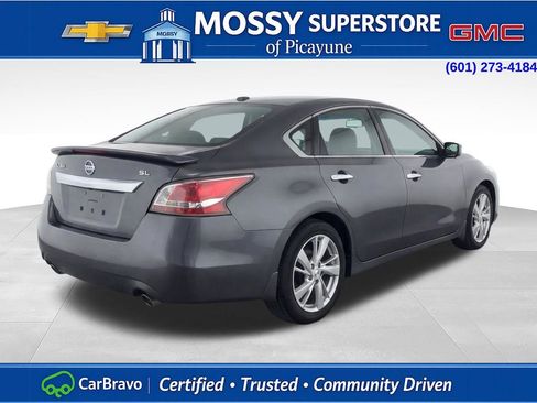 Used 2014 Nissan Altima 2.5 SL w/ Technology Package FWD image 4