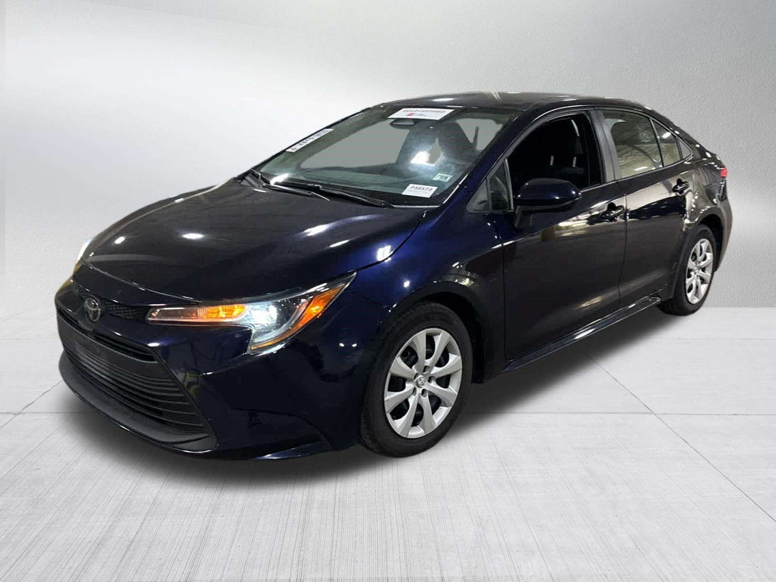 Used 2024 Toyota Corolla LE FWD image 3