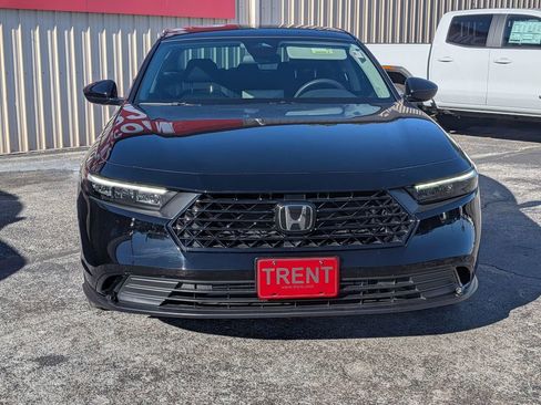 Used 2025 Honda Accord SE image 8