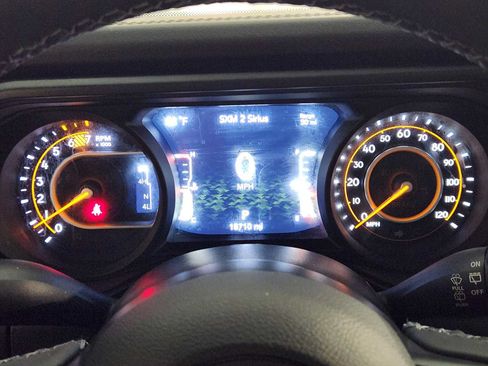 Used 2026 Jeep Wrangler Unlimited Rubicon AWD/4WD image 16