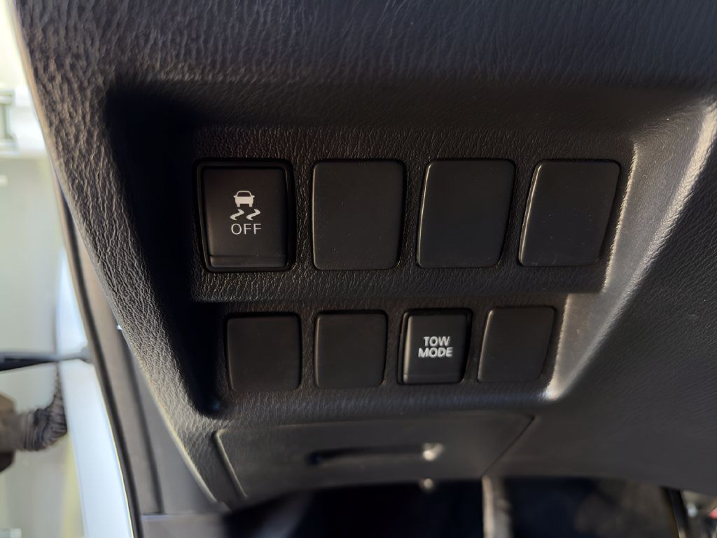 Used 2019 Nissan Pathfinder S FWD image 15