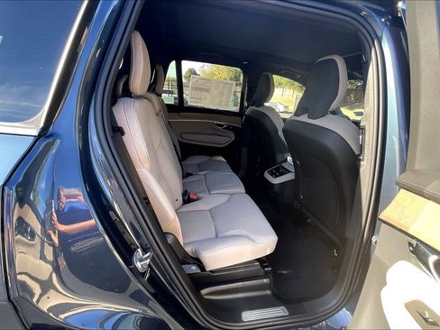 New 2026 Volvo XC90 B6 Plus w/ Protection Package Premier image 27