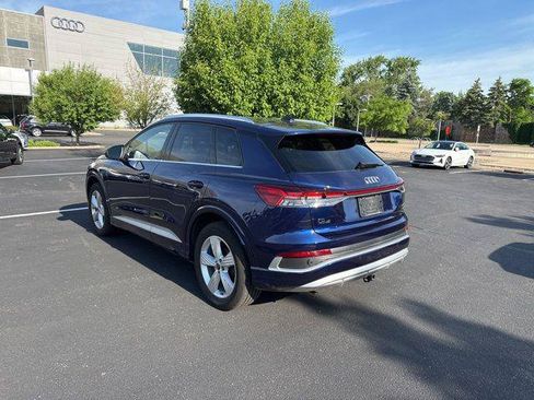 Used 2023 Audi Q4 e-tron Premium w/ Convenience Package AWD/4WD image 4