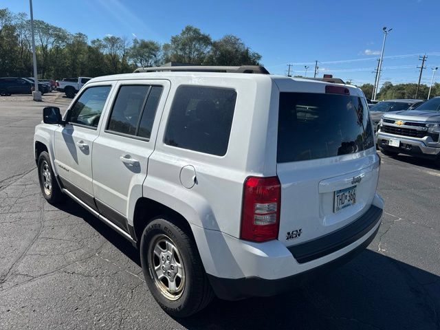 Used 2015 Jeep Patriot Sport w/ Power Value Group FWD image 7
