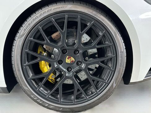 New 2024 Porsche 911 Carrera S image 31