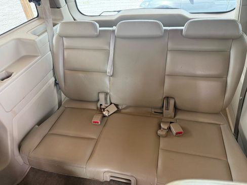 Used 2005 Ford Freestar SEL FWD image 51