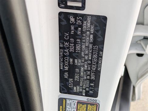 Used 2025 Kia K4 LXS image 32