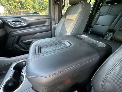 Used 2022 Chevrolet Suburban RST w/ Sport Performance Package AWD/4WD image 24
