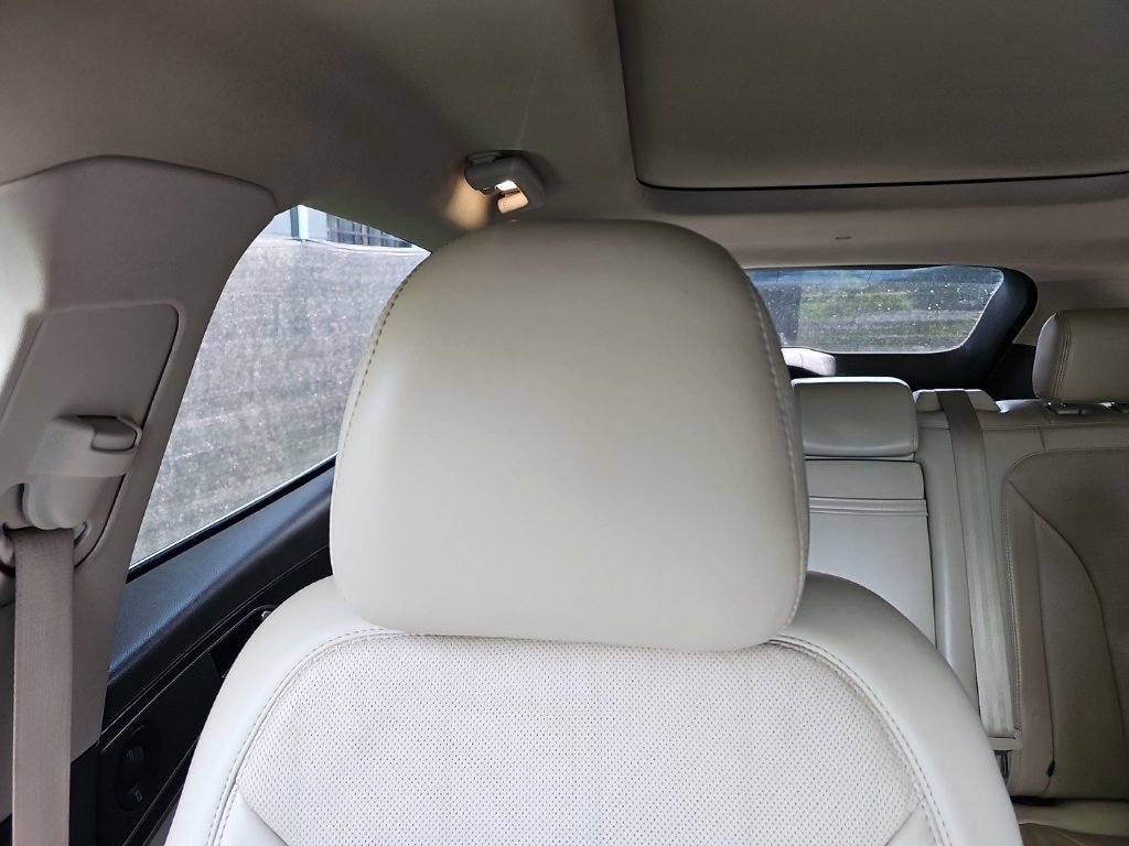 Used 2019 Lincoln Nautilus Reserve AWD/4WD image 14