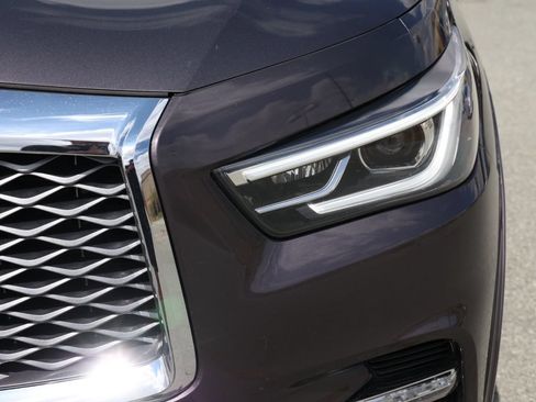 Used 2024 INFINITI QX80 Luxe AWD/4WD image 10