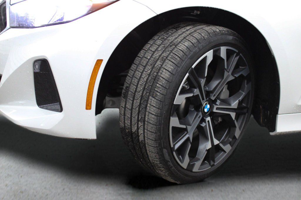 Used 2026 BMW 330i Sedan w/ Convenience Package RWD image 45