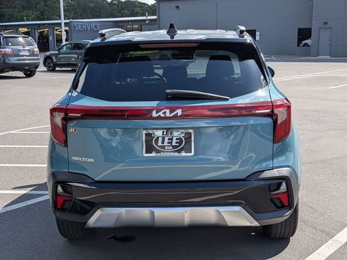 Used 2024 Kia Seltos S FWD image 4