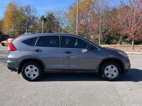 Used 2016 Honda CR-V LX image 10