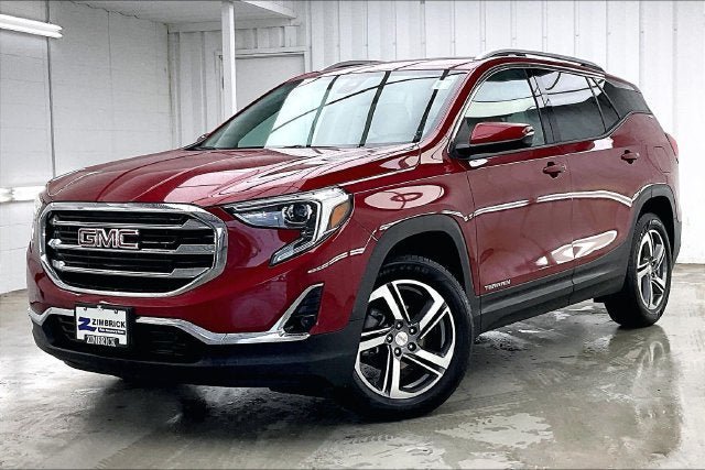 Used 2020 GMC Terrain SLT w/ Preferred Package FWD image 2