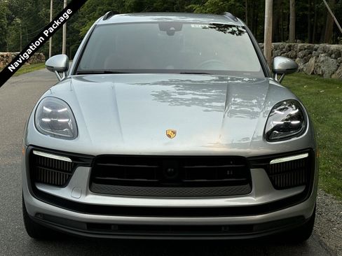 Used 2023 Porsche Macan S AWD/4WD image 3