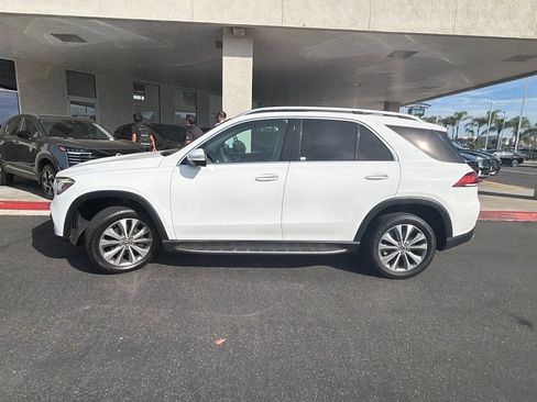 Used 2020 Mercedes-Benz GLE 350 4MATIC w/ Premium Package image 5