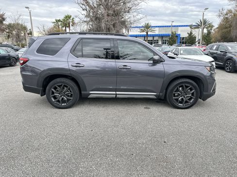 Used 2023 Honda Pilot Elite image 7