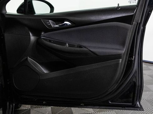 Used 2017 Chevrolet Cruze LT w/ Convenience Package image 41