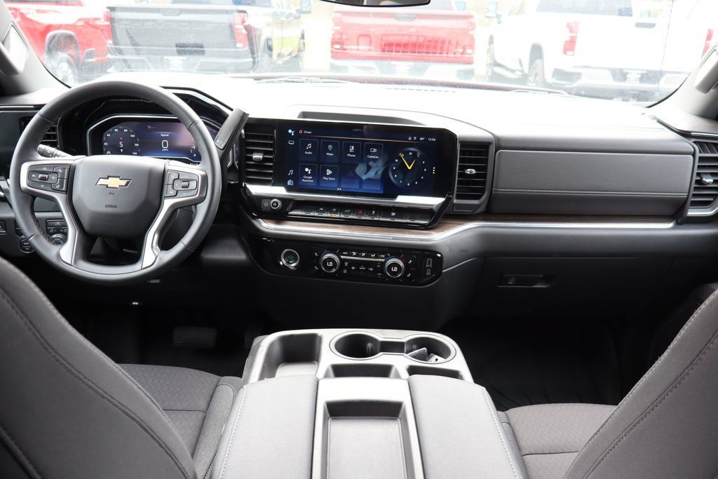 Used 2023 Chevrolet Silverado 1500 LT w/ Protection Package AWD/4WD image 16