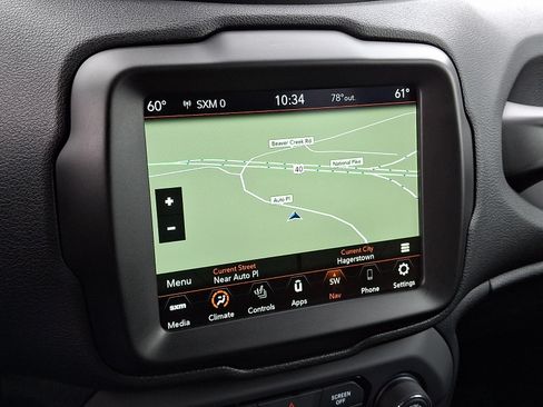 Used 2022 Jeep Renegade Altitude w/ Convenience Group AWD/4WD image 16