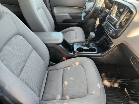 Used 2017 Chevrolet Colorado W/T RWD image 14