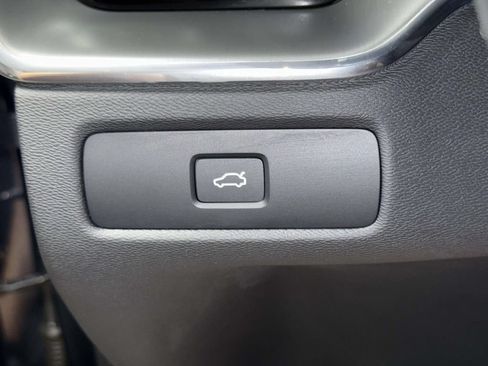 Used 2024 Volvo XC60 B5 Core AWD/4WD image 27