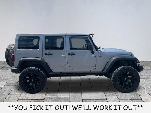 Used 2016 Jeep Wrangler Unlimited Rubicon AWD/4WD image 8