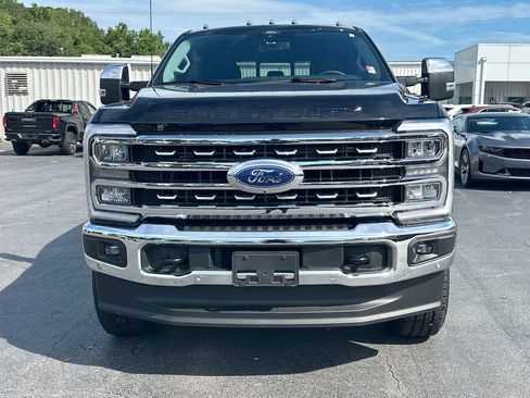 Used 2026 Ford F250 Lariat w/ Lariat Premium Package AWD/4WD image 3