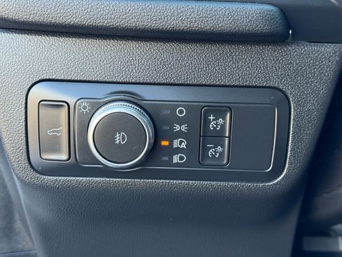 Used 2022 Ford Escape SEL image 19