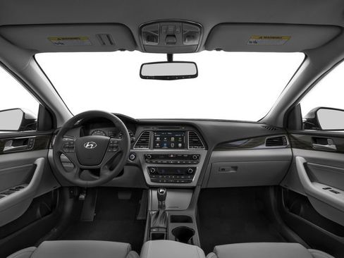 Used 2017 Hyundai Sonata Limited image 11